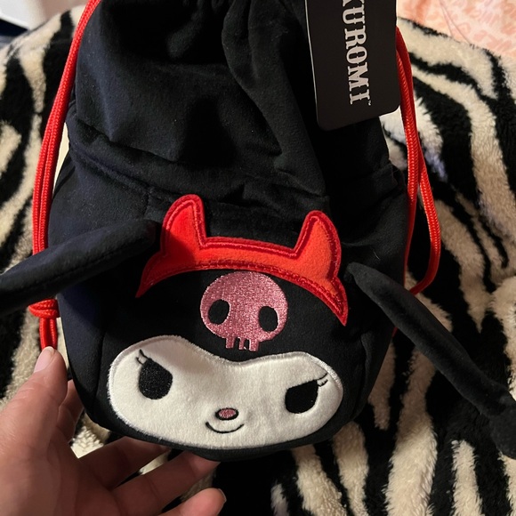 Kuromi drawstring pouch bnwt - Picture 2 of 8